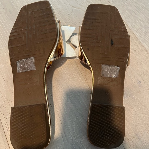 Cape Robbin Metallic Gold Floral Slide Sandals - Picture 4 of 4